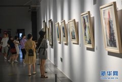 重庆：美术馆里的艺术周
